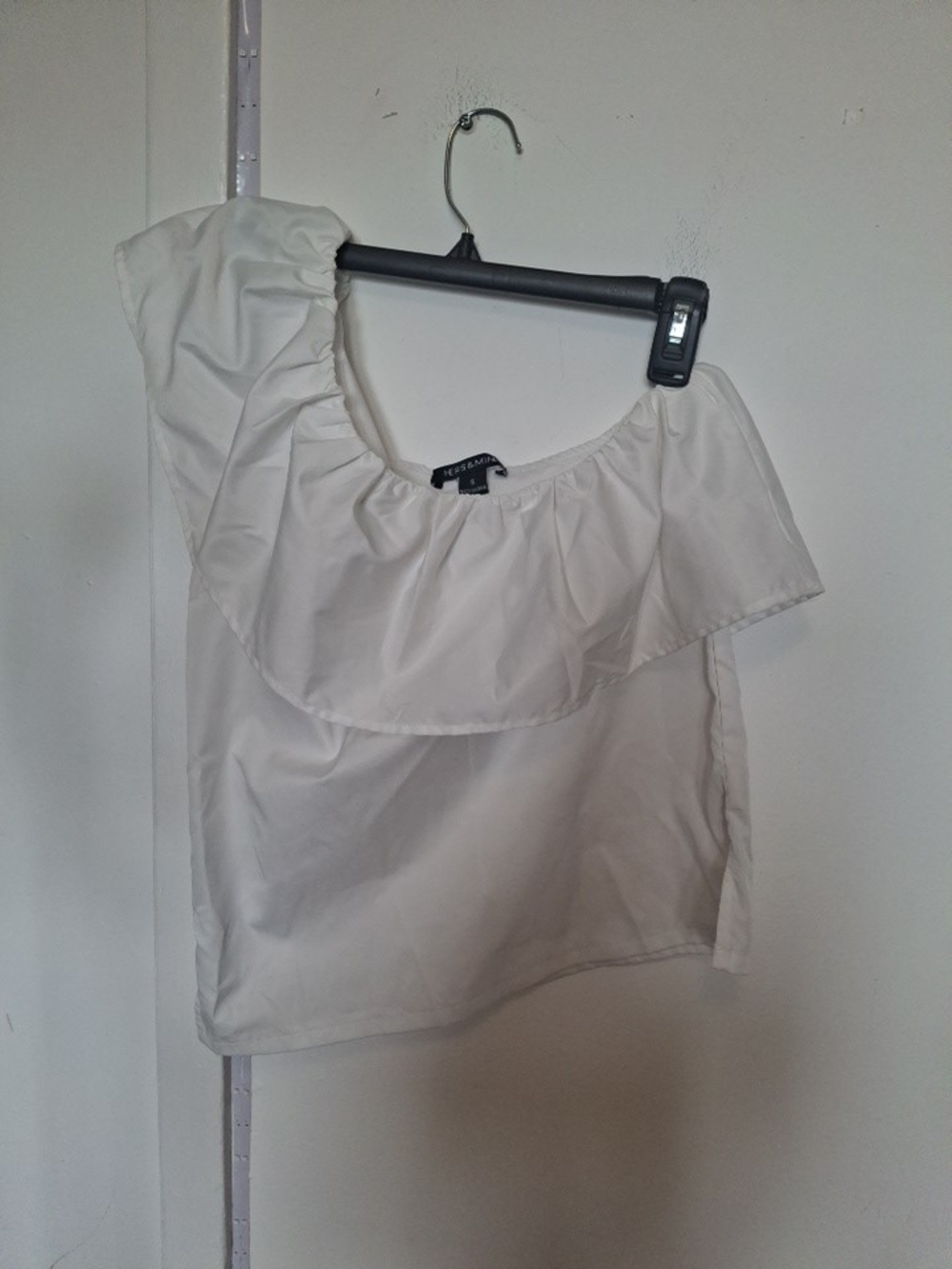 One-Shoulder Ruffle Camisole - White